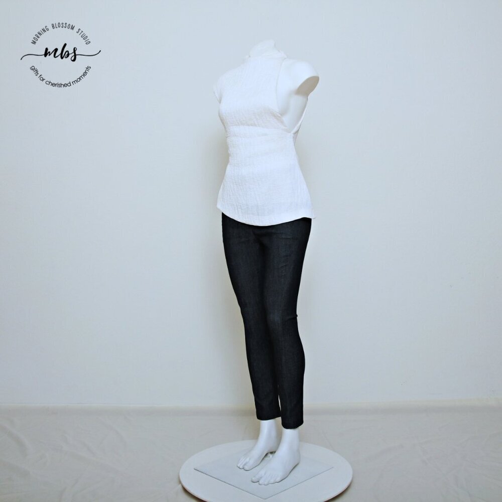 Third‎ Form Textured Mock Neck Sleeveless Asymmetrical Top White Women Size S